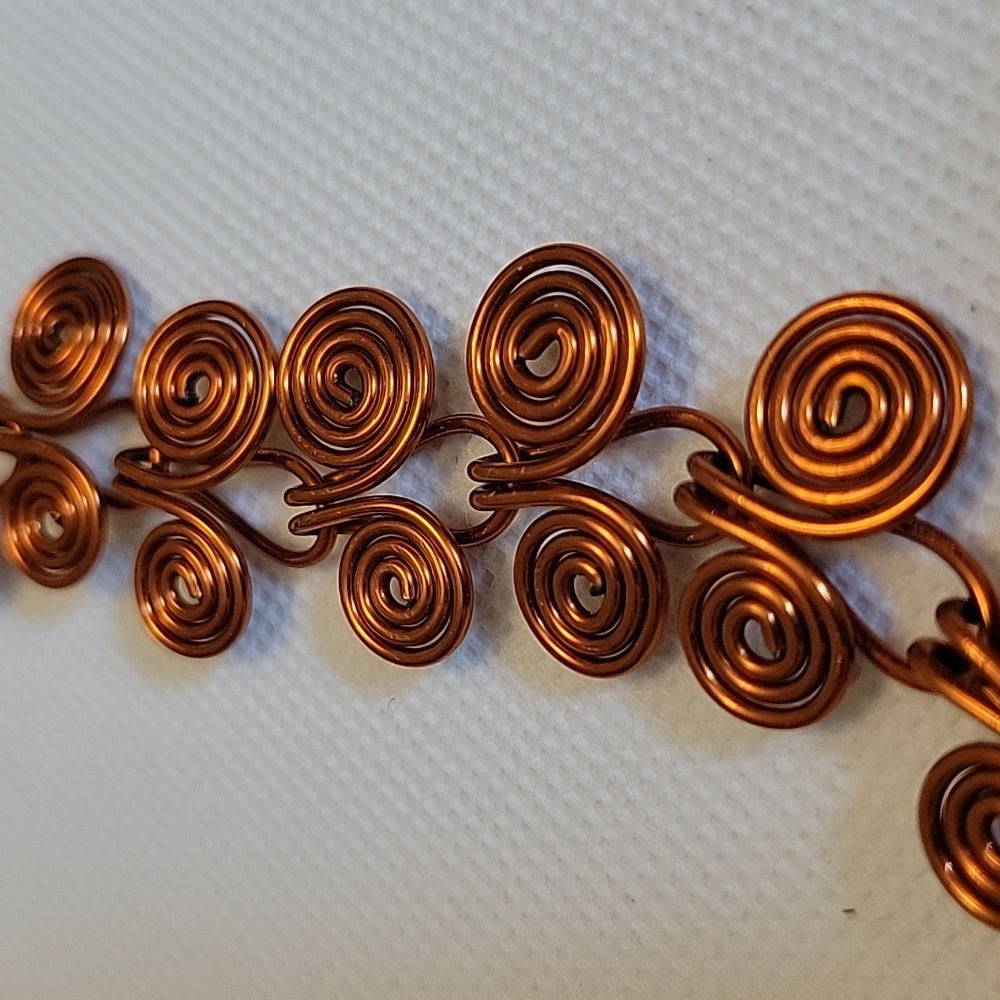 Necklace and non-pierced earrings - Picture 2 of 5